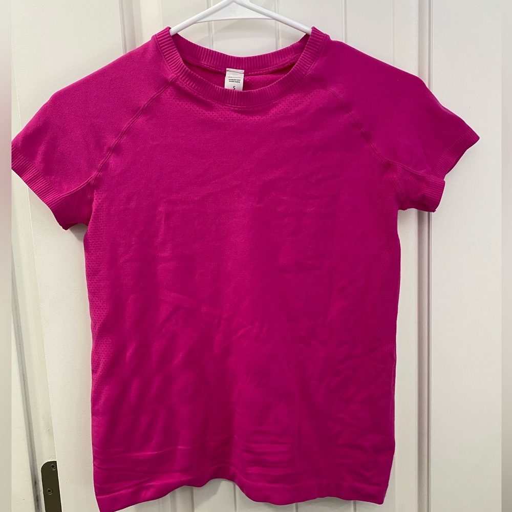 90 degrees Hot Pink Shirt Size Small